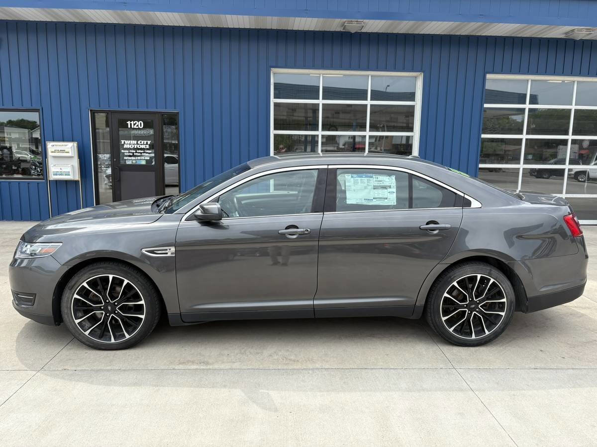 Used 2018 Ford Taurus SEL w/ Equipment Group 201A
