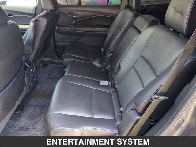 Used 2017 Honda Pilot Touring image 20