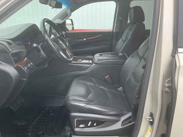 Used 2017 Cadillac Escalade Premium Luxury image 26