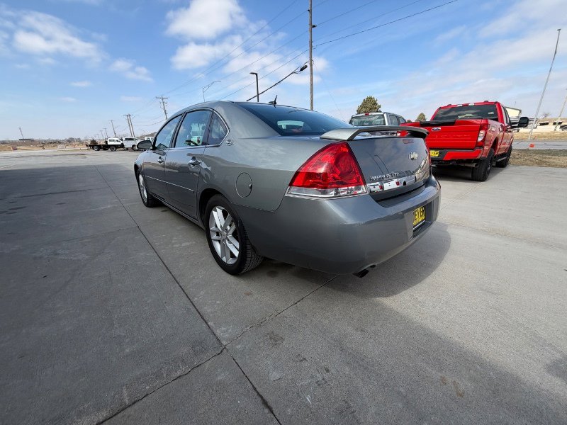 Used 2008 Chevrolet Impala LTZ image 6