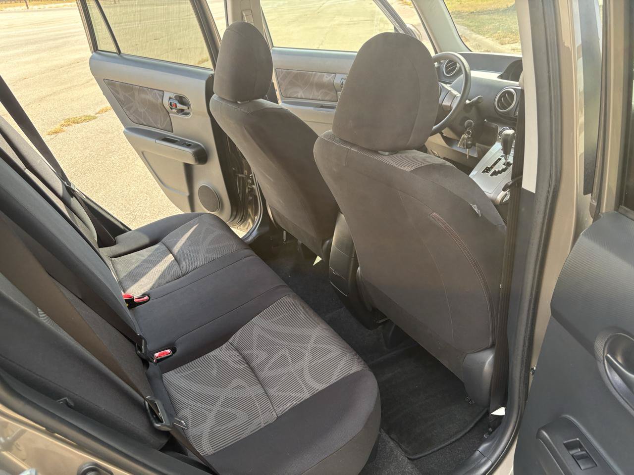 Used 2013 Scion xB FWD image 31
