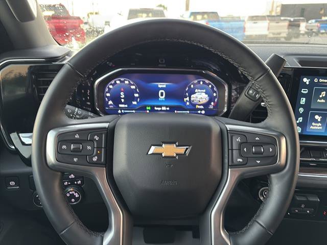 Used 2025 Chevrolet Silverado 1500 LT image 16