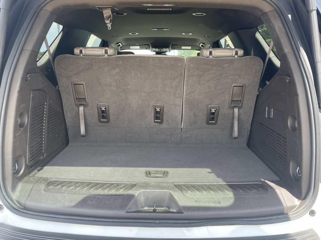 Used 2024 Chevrolet Tahoe LT RWD image 8