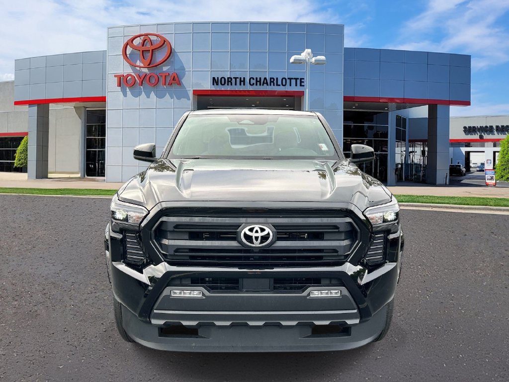 Used 2024 Toyota Tacoma SR5 AWD/4WD image 3