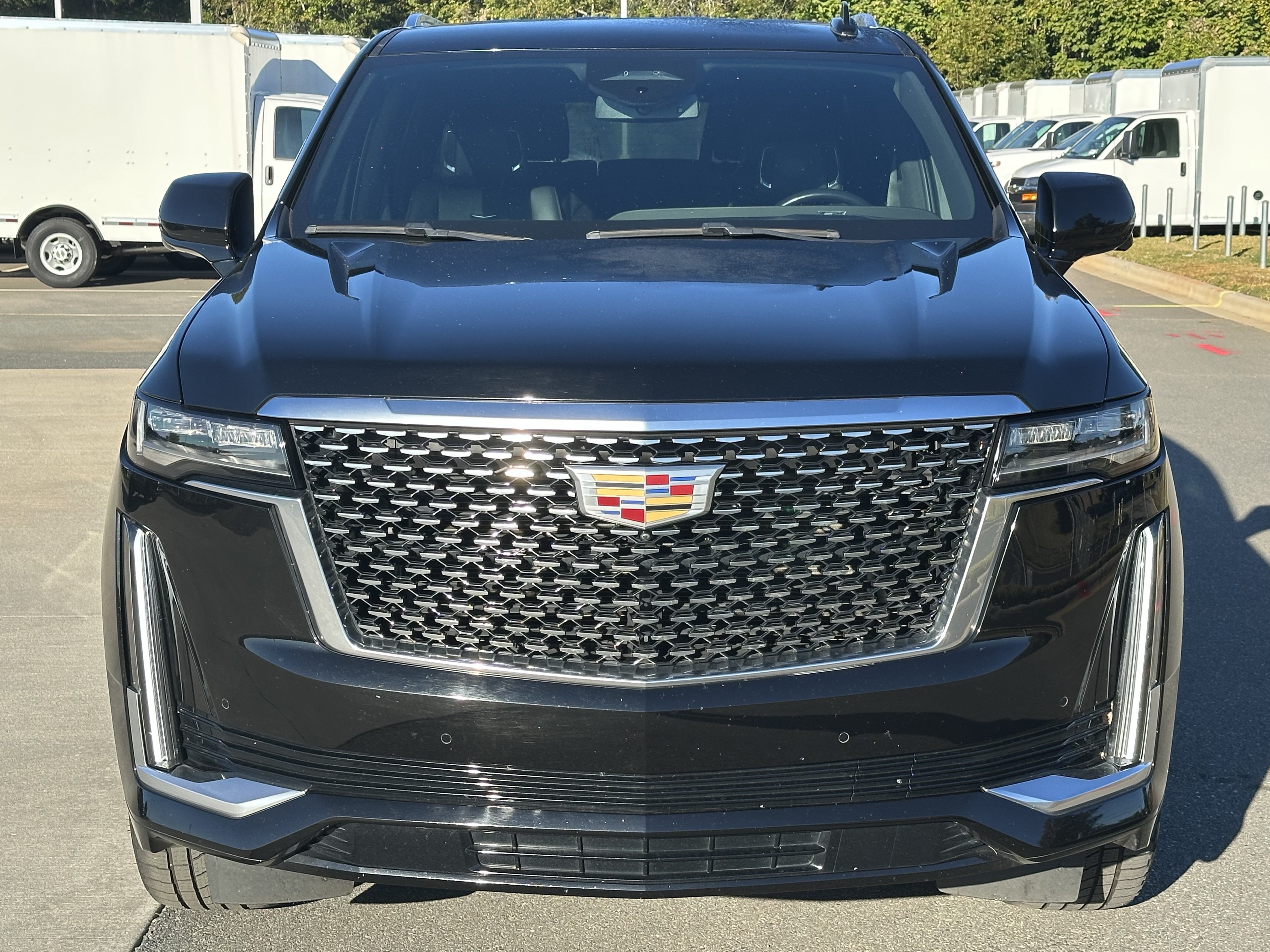 Used 2022 Cadillac Escalade Luxury AWD/4WD image 10