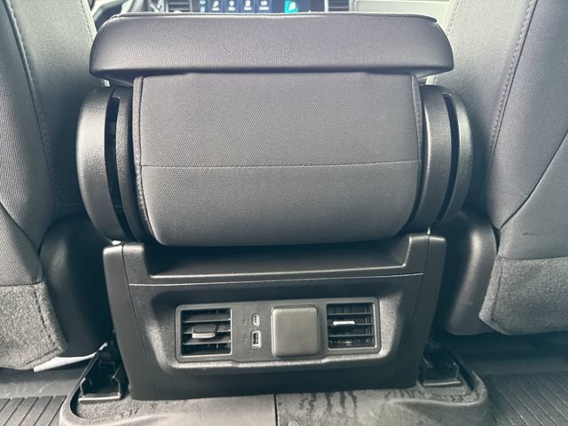 Used 2023 Chevrolet Silverado 1500 LT AWD/4WD image 30
