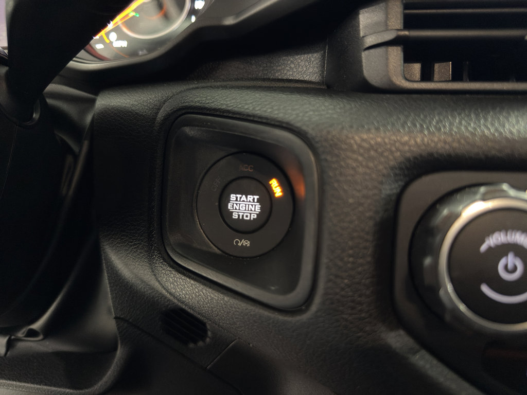 Used 2024 Jeep Wrangler Willys image 35