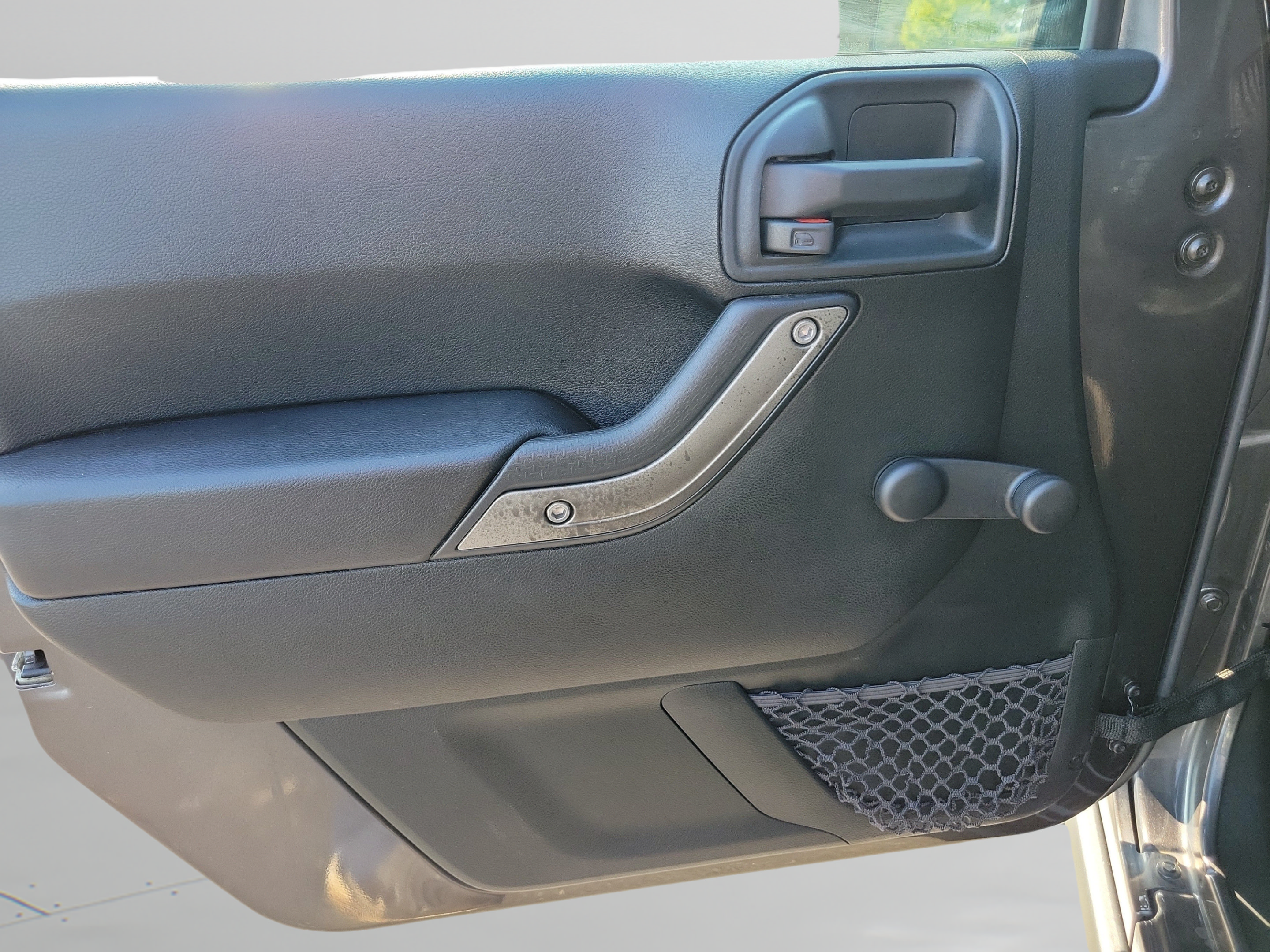 Used 2018 Jeep Wrangler Sport AWD/4WD image 15