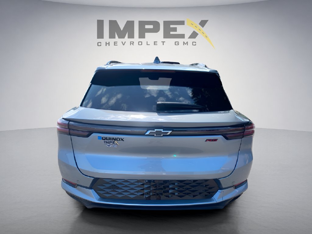 Used 2024 Chevrolet Equinox EV RS FWD image 4