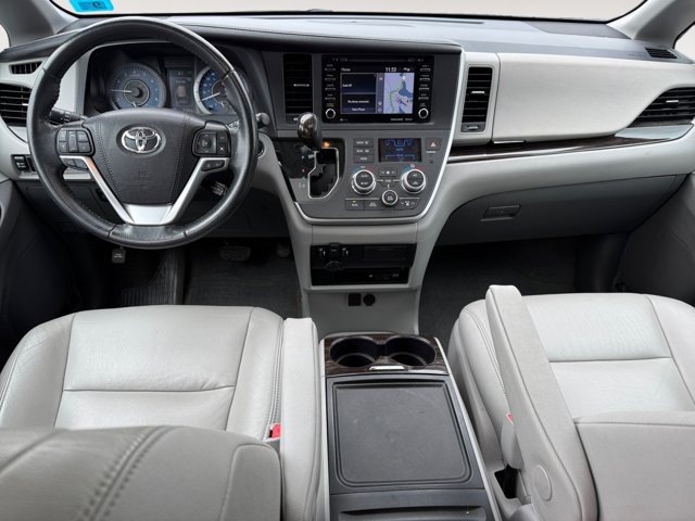 Used 2020 Toyota Sienna XLE Premium AWD/4WD image 18