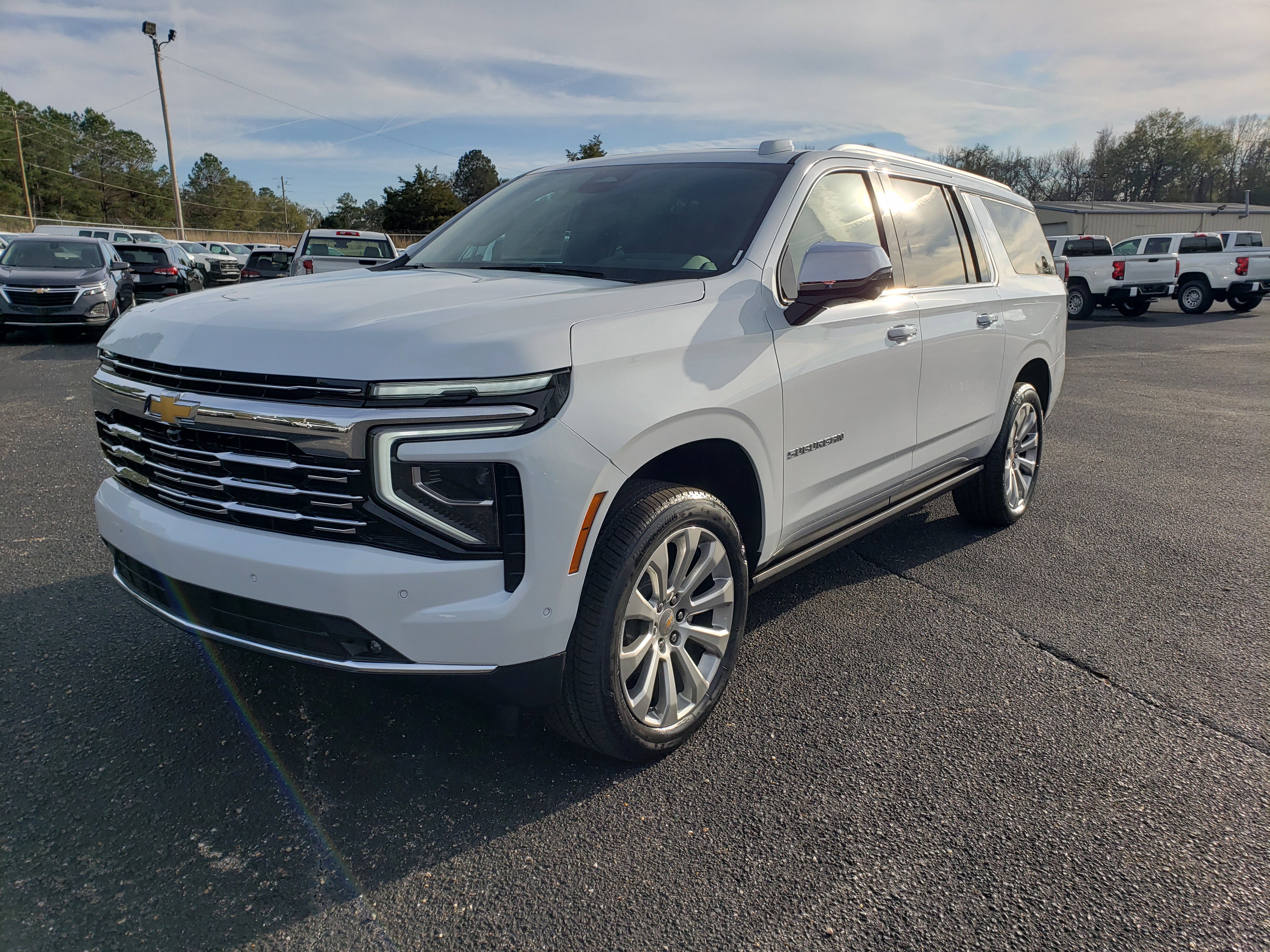 New 2026 Chevrolet Suburban Premier image 2