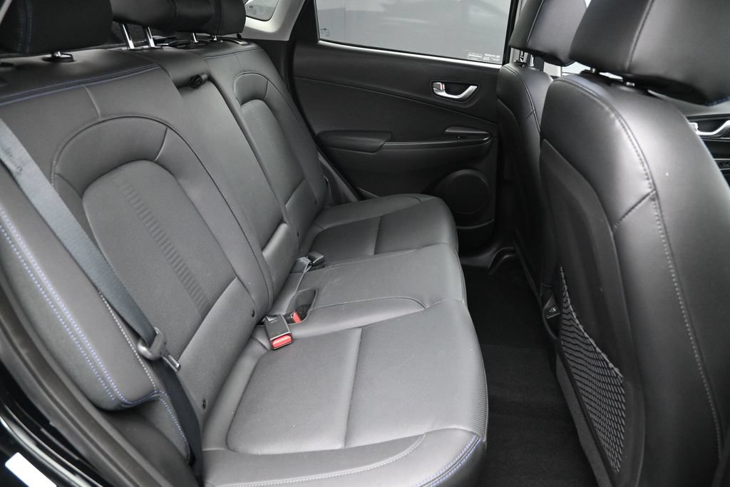 Used 2023 Hyundai Kona Limited FWD image 31