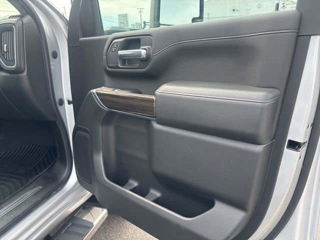 Used 2022 Chevrolet Silverado 3500 LT w/ All Star Edition AWD/4WD image 9
