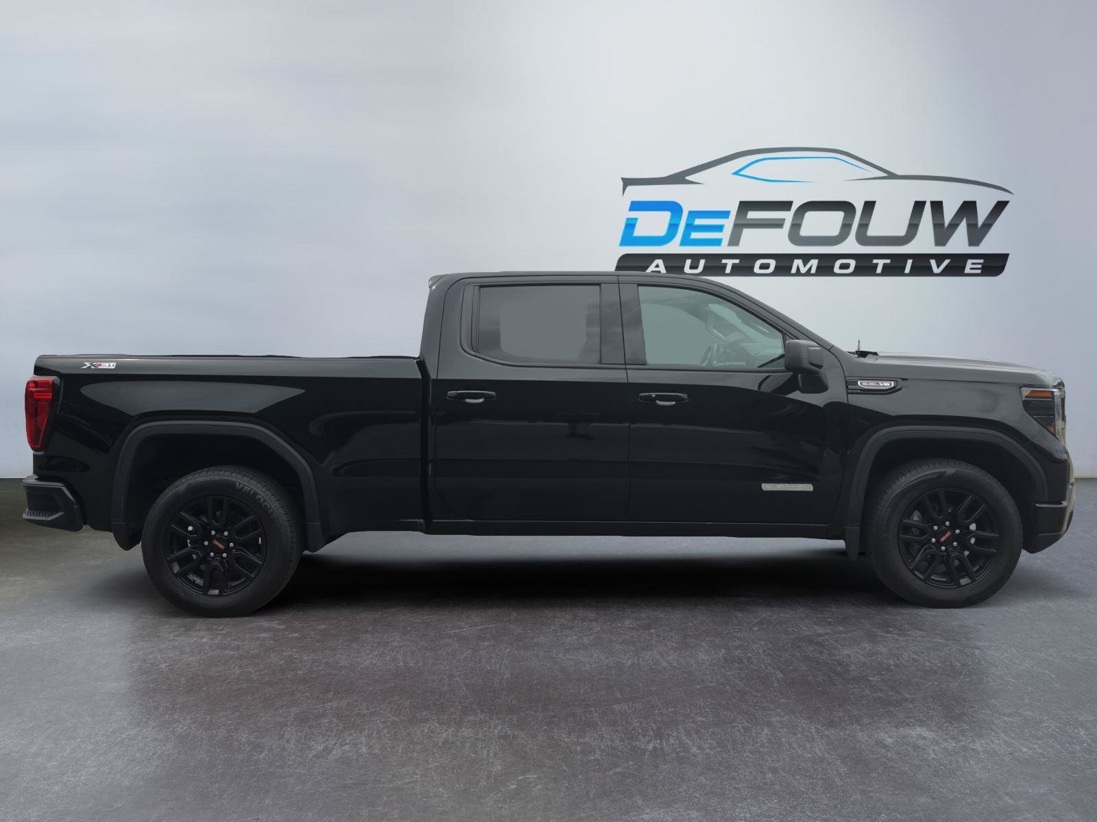 Used 2023 GMC Sierra 1500 Elevation w/ X31 Off-Road Package AWD/4WD image 2