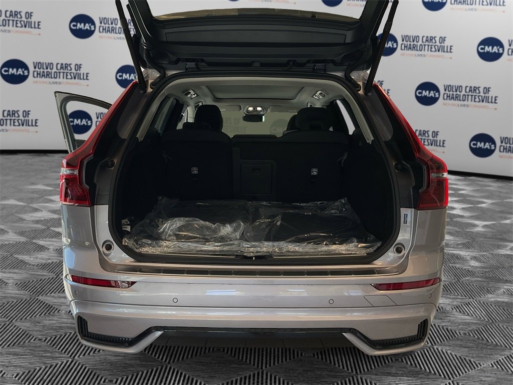 New 2026 Volvo XC60 B5 Plus w/ Protection Package Premier image 11