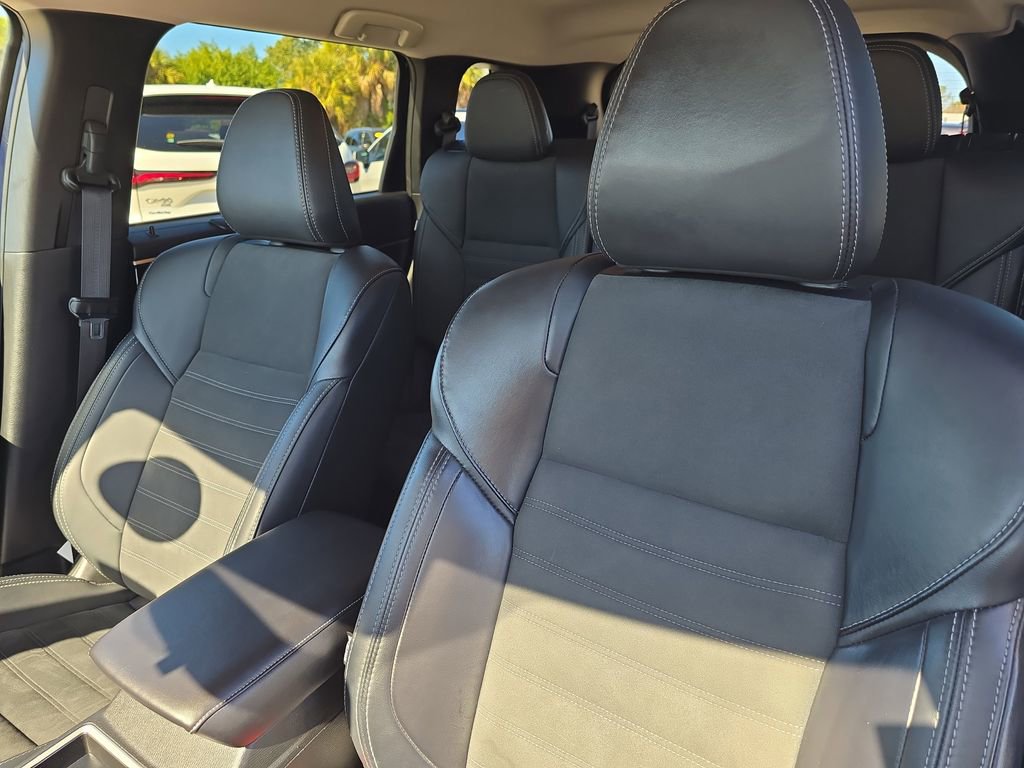 Used 2024 Mitsubishi Outlander SE image 22