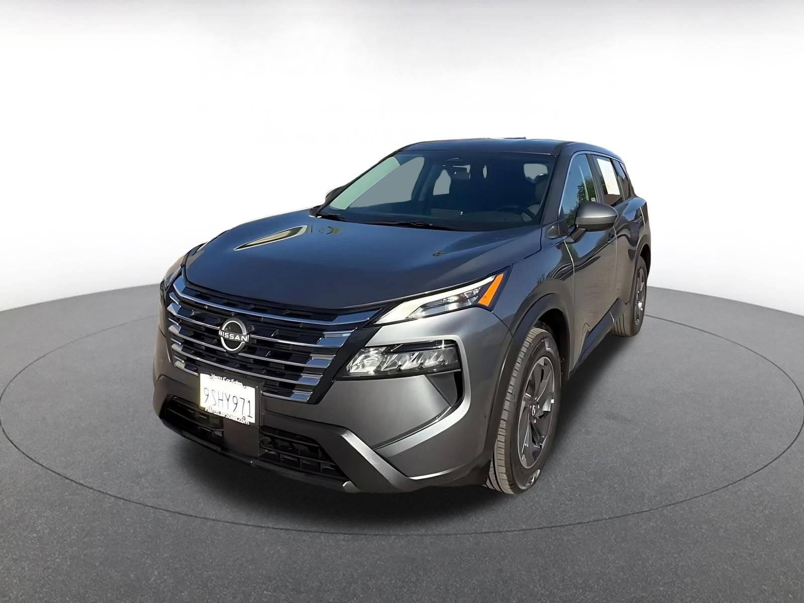 Used 2025 Nissan Rogue SV image 7