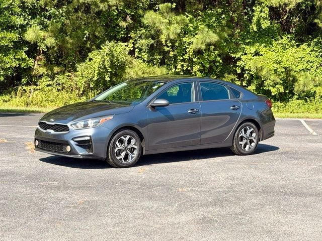 Used 2021 Kia Forte LXS FWD image 2