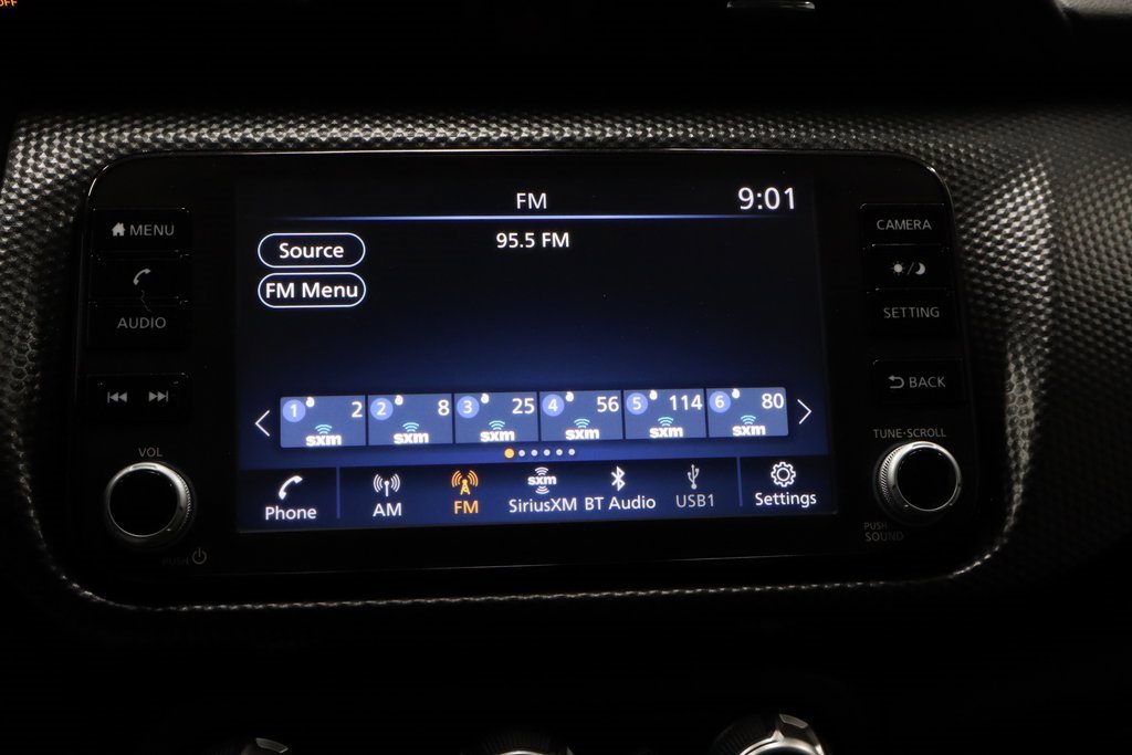 Used 2023 Nissan Kicks SV image 2