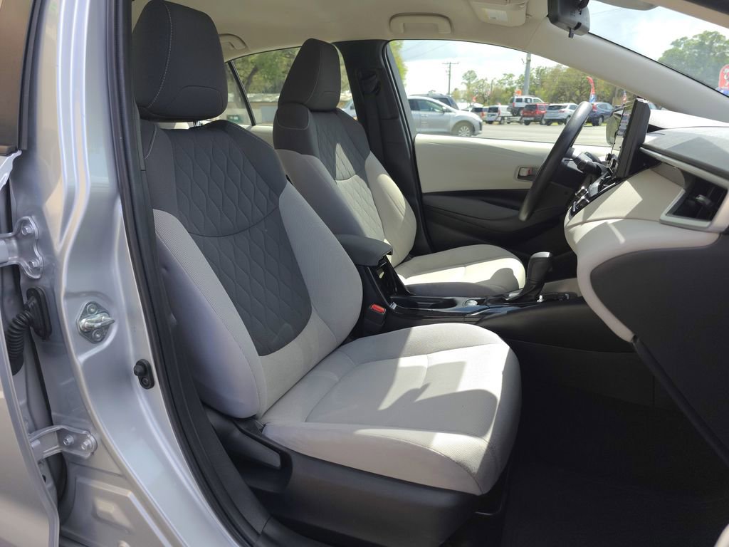 Used 2022 Toyota Corolla LE image 15