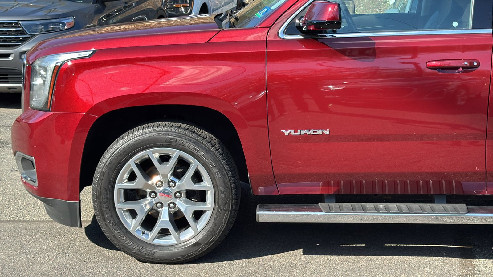Used 2020 GMC Yukon SLT w/ Open Road Package AWD/4WD image 3