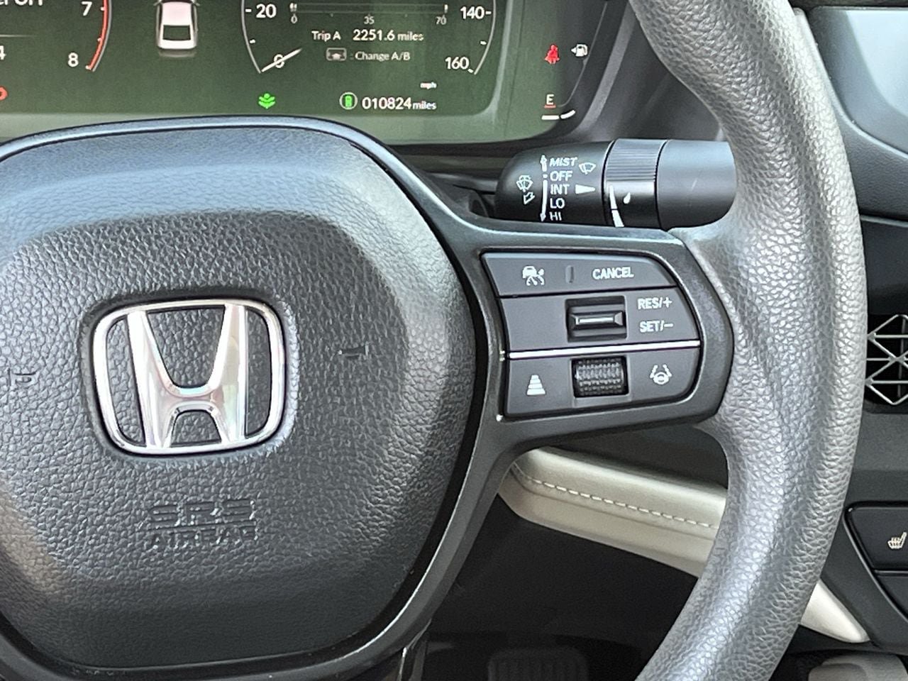 Used 2023 Honda Accord EX image 14