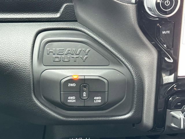 Used 2026 RAM 2500 Laramie AWD/4WD image 22