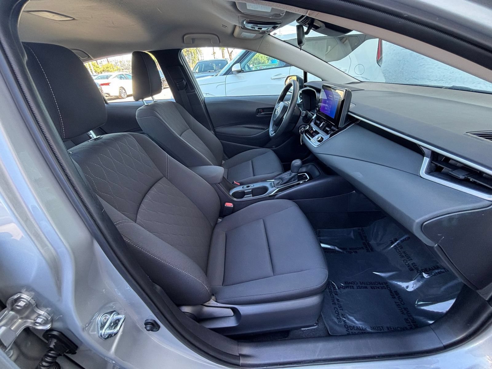 Used 2025 Toyota Corolla LE FWD image 24