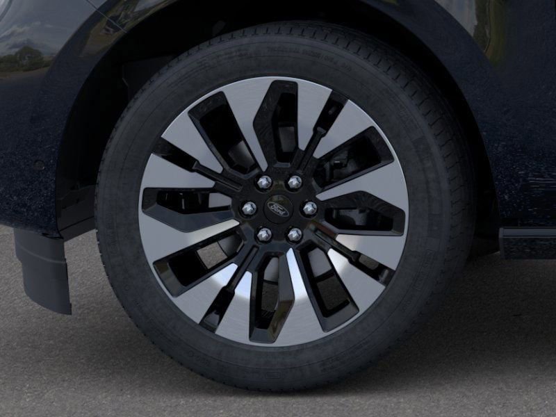 New 2026 Ford Expedition Platinum w/ Driver's Package image 21