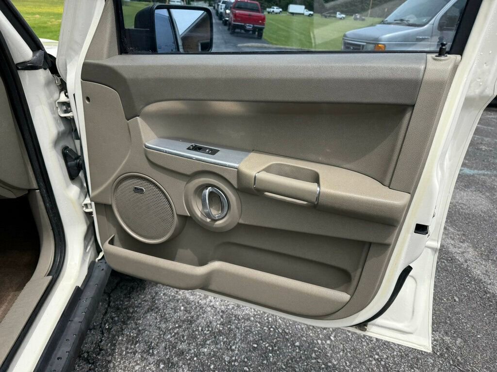 Used 2010 Jeep Commander Sport w/ Sun/Sound Group AWD/4WD image 49