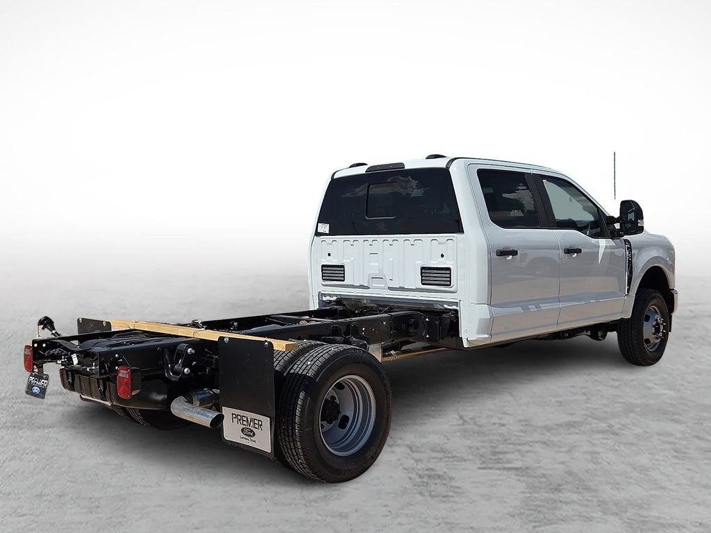 New 2026 Ford F350 XL w/ XL Chrome Package AWD/4WD image 11