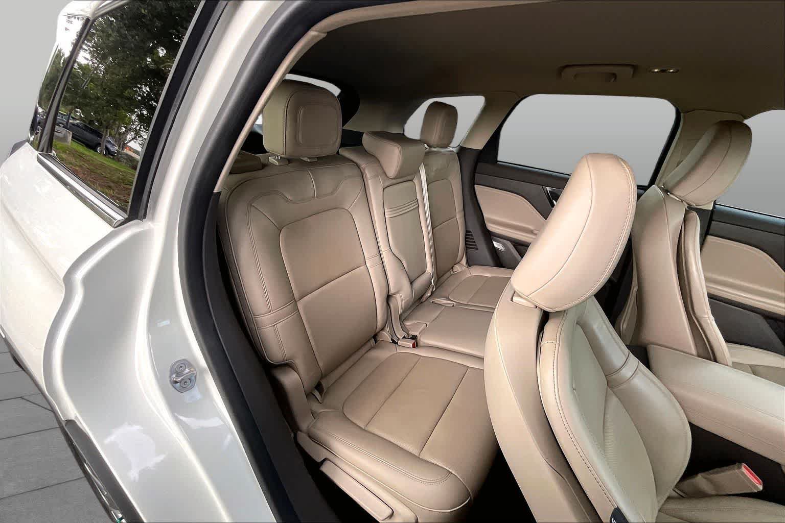 Used 2023 Lincoln Corsair Reserve FWD image 26