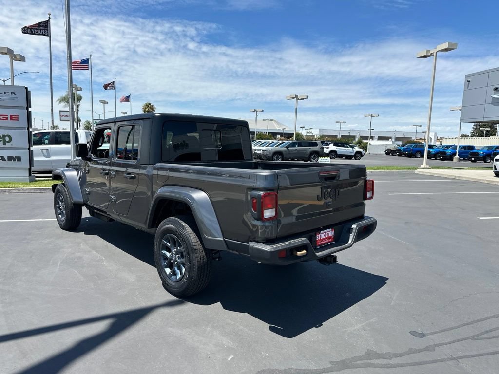 New 2026 Jeep Gladiator Mojave AWD/4WD image 4