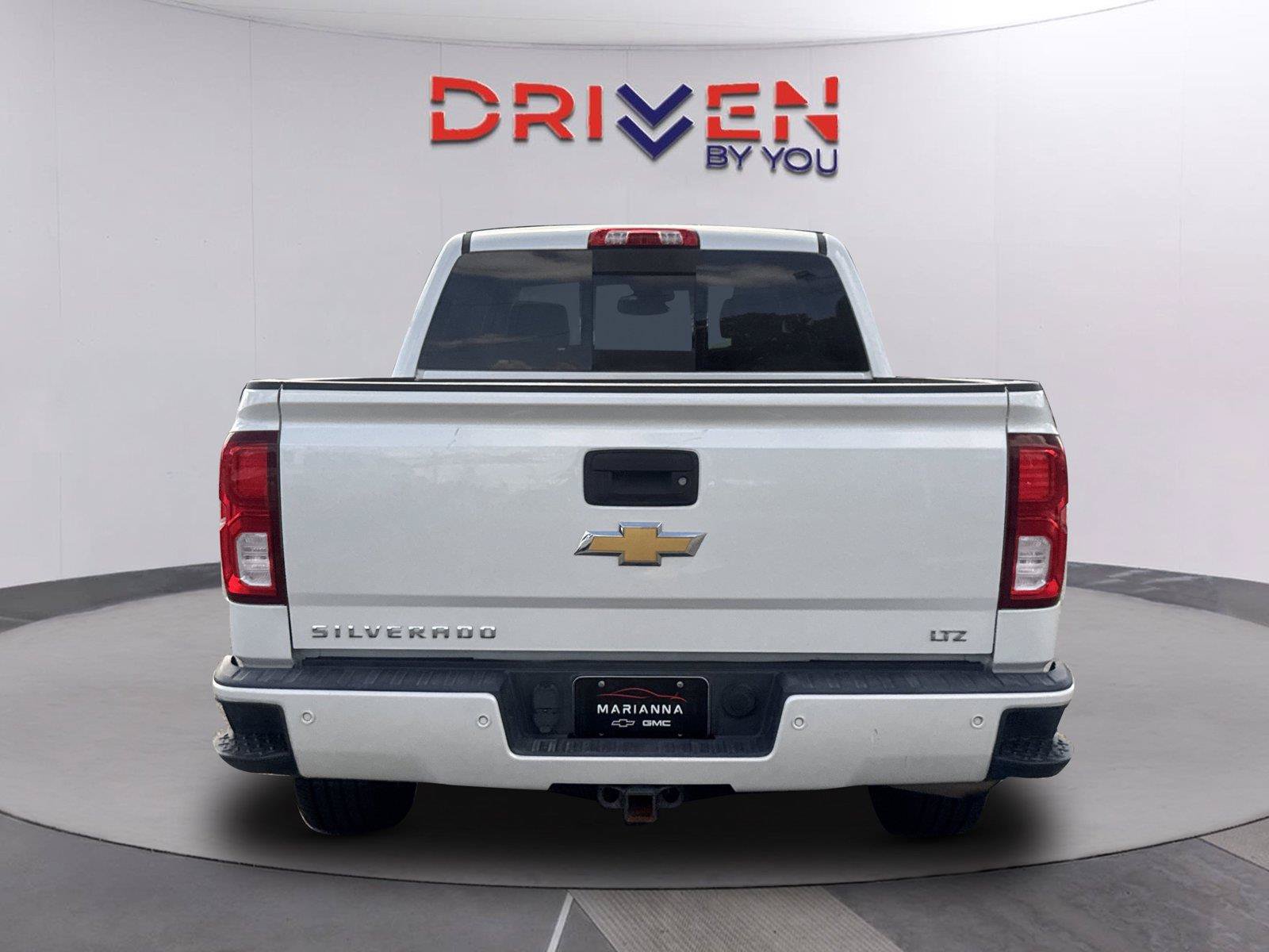Used 2018 Chevrolet Silverado 1500 LTZ Z71 w/ LTZ Plus Package AWD/4WD image 5
