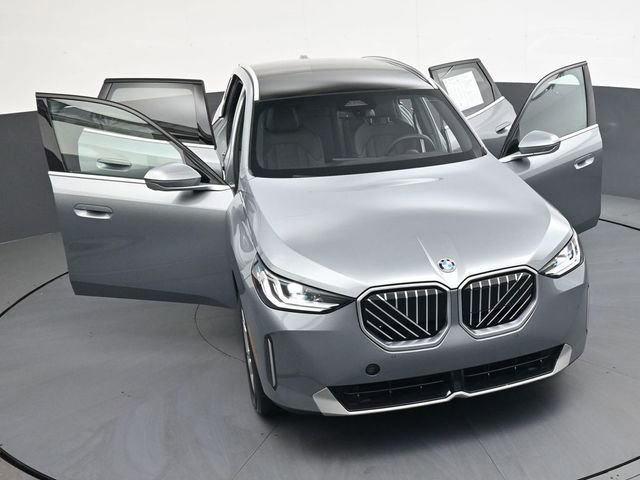 Used 2025 BMW X3 xDrive30i w/ Convenience Package image 41