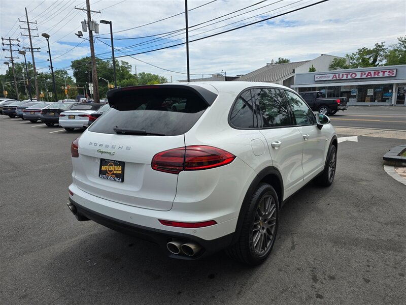 Used 2018 Porsche Cayenne S Platinum AWD/4WD image 3