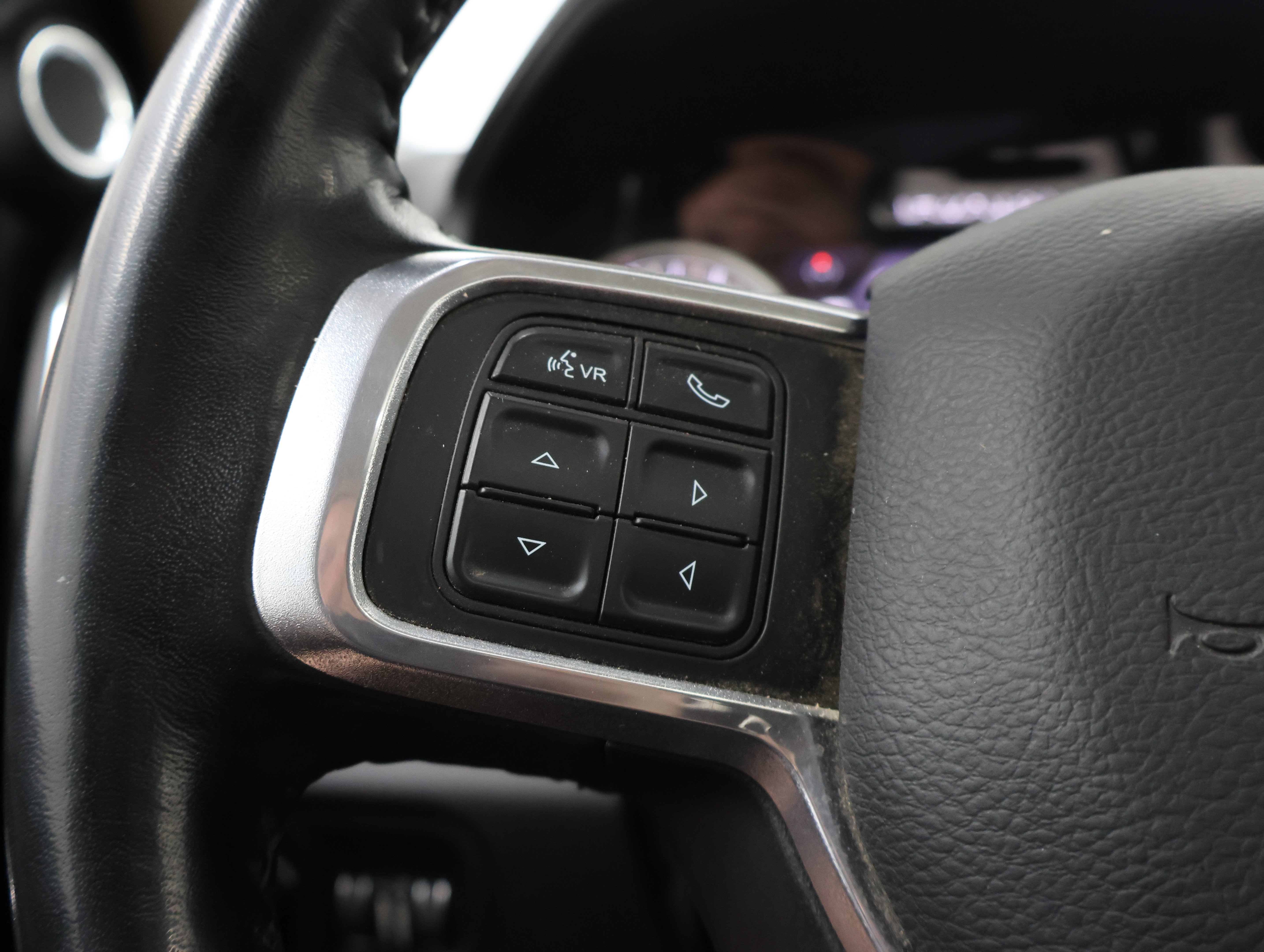 Used 2022 RAM 3500 Laramie AWD/4WD image 13