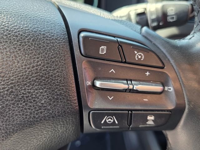 Used 2022 Hyundai Kona Limited image 32