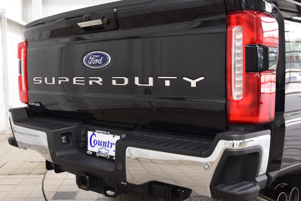Used 2023 Ford F250 Lariat w/ Lariat Ultimate Package AWD/4WD image 22