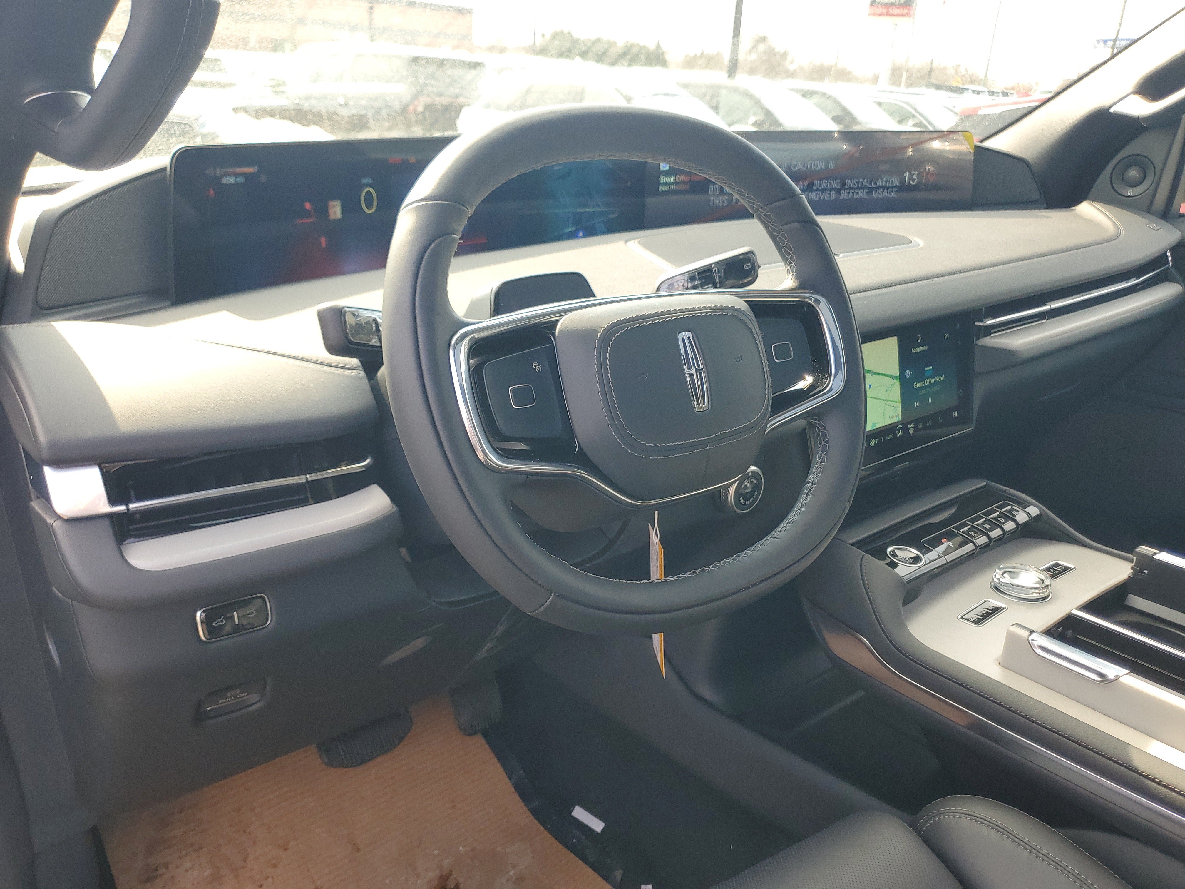 New 2026 Lincoln Navigator Reserve w/ Jet Appearance Package AWD/4WD image 14