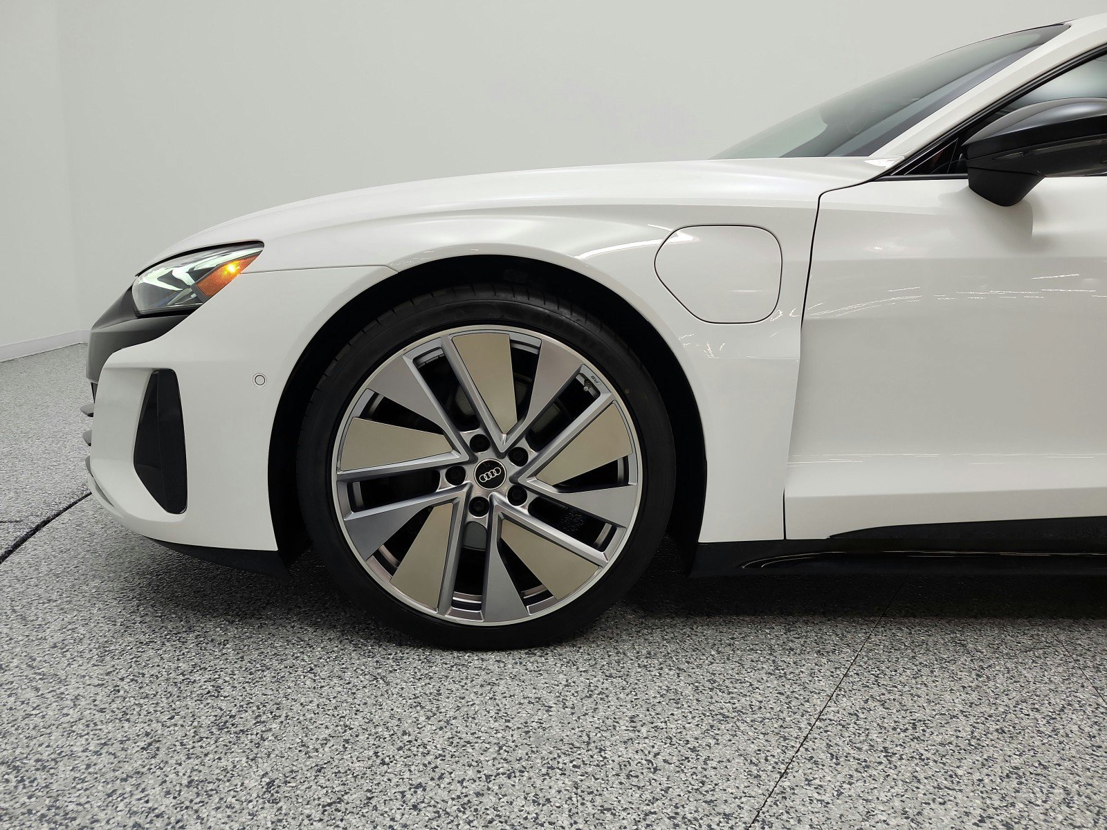 Used 2022 Audi e-tron GT Prestige w/ Prestige Package AWD/4WD image 30