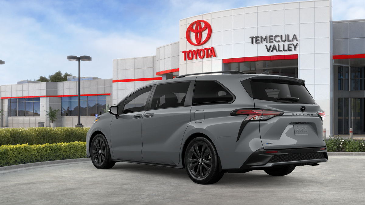 New 2026 Toyota Sienna XSE FWD image 8