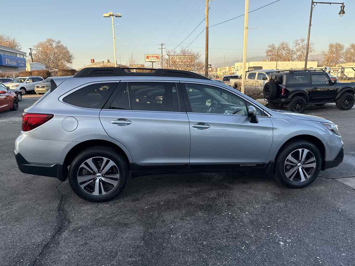 Used 2018 Subaru Outback 2.5i Limited image 5