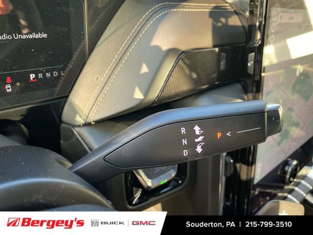 New 2026 GMC Yukon Elevation w/ Elevation Premium Package AWD/4WD image 18