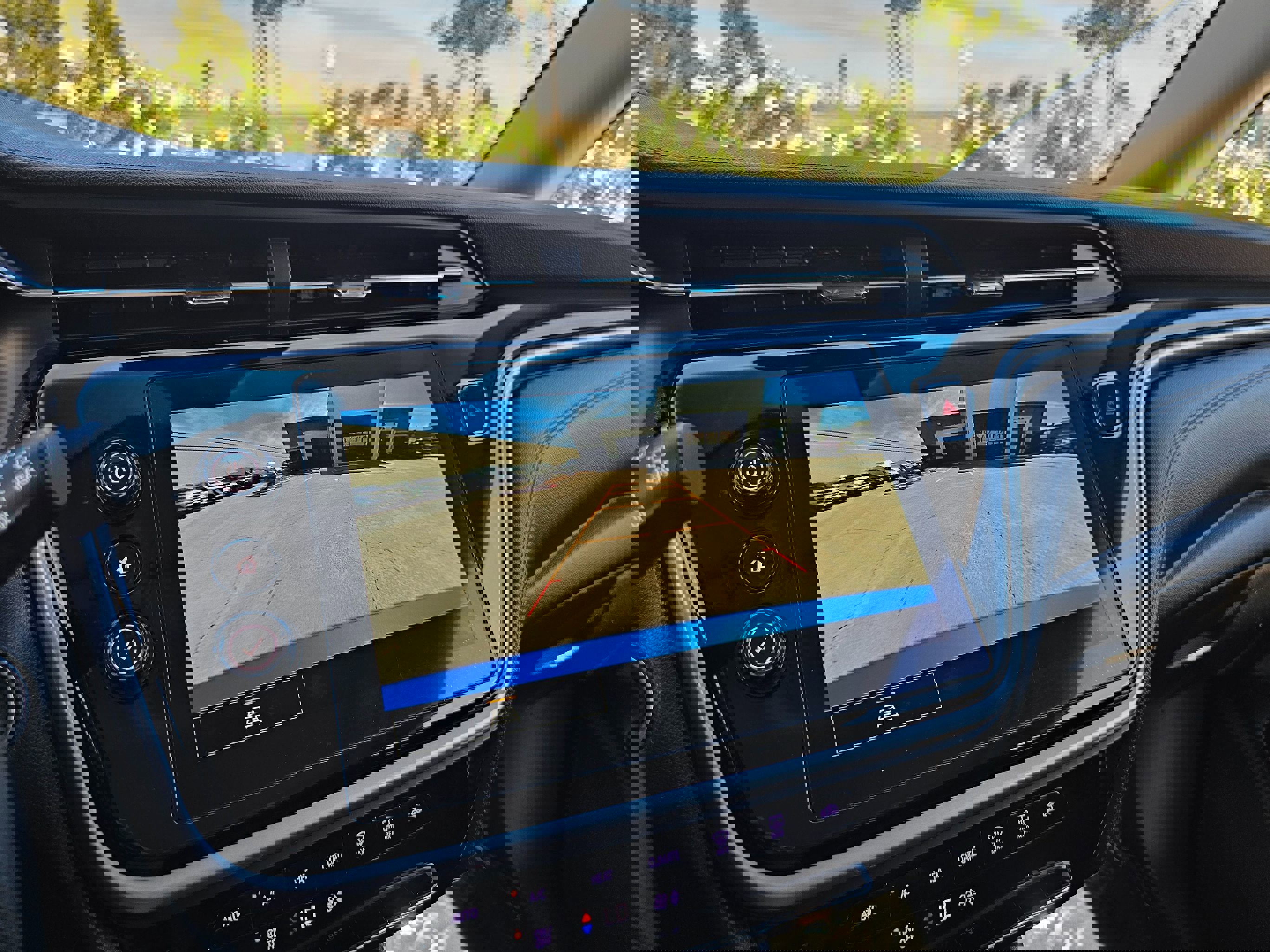 Used 2023 Chevrolet Bolt LT image 31