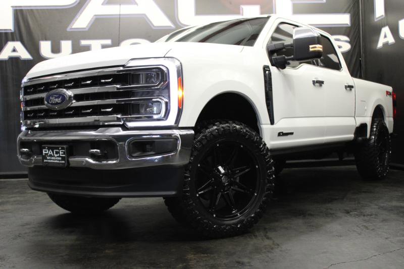Used 2023 Ford F250 Lariat w/ Lariat Ultimate Package image 3