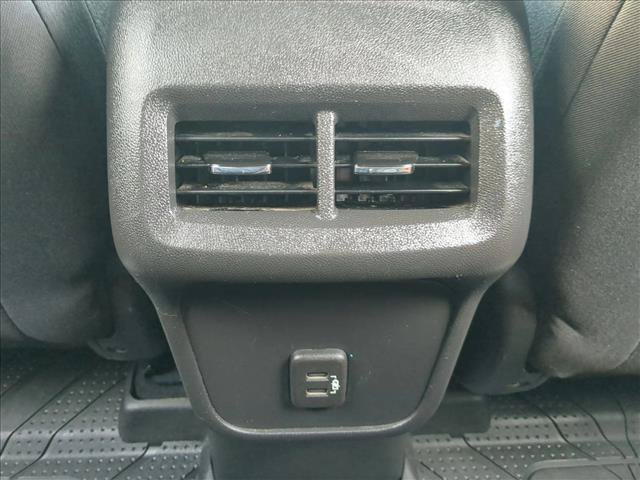 Used 2022 Chevrolet Equinox LS w/ LPO, Floor Liner Package FWD image 17