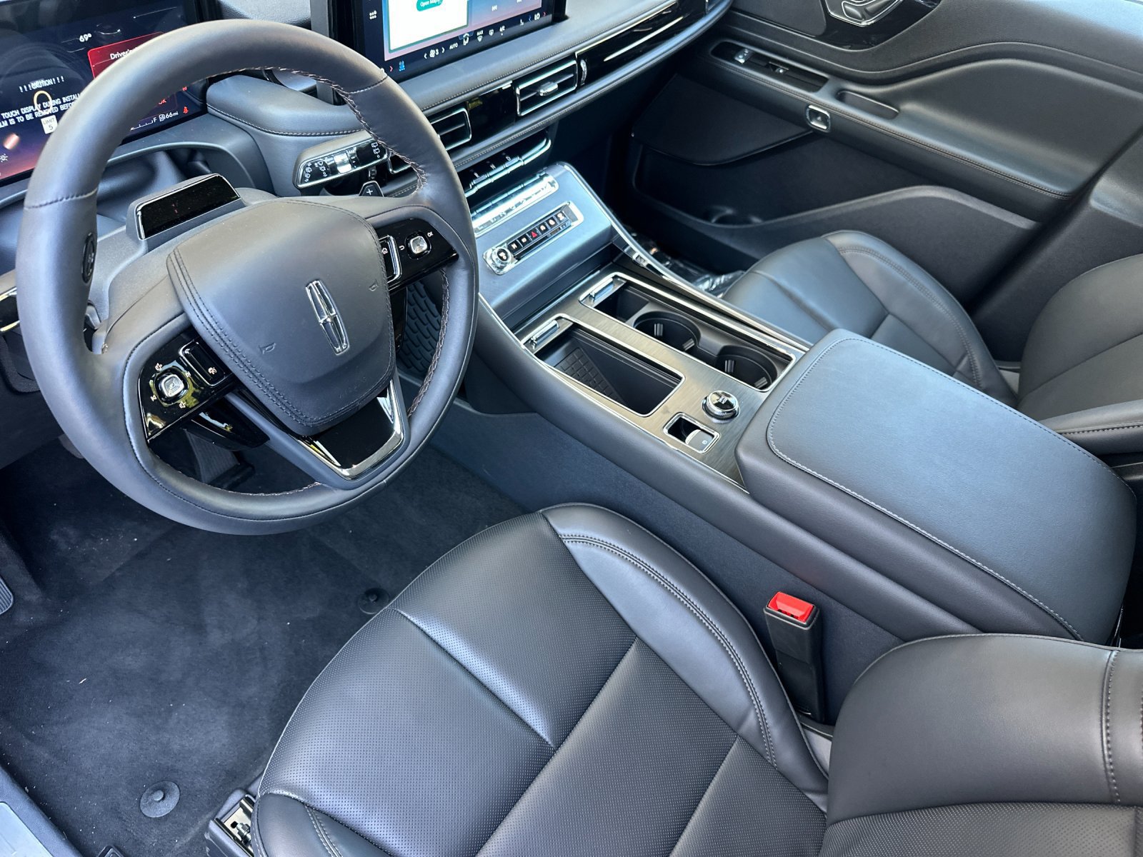 New 2026 Lincoln Aviator AWD image 9