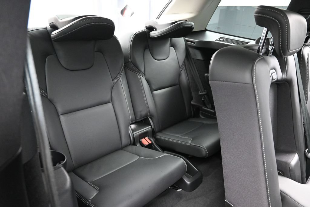 Used 2025 Volvo XC90 T8 Ultra w/ Protection Package Premier AWD/4WD image 19