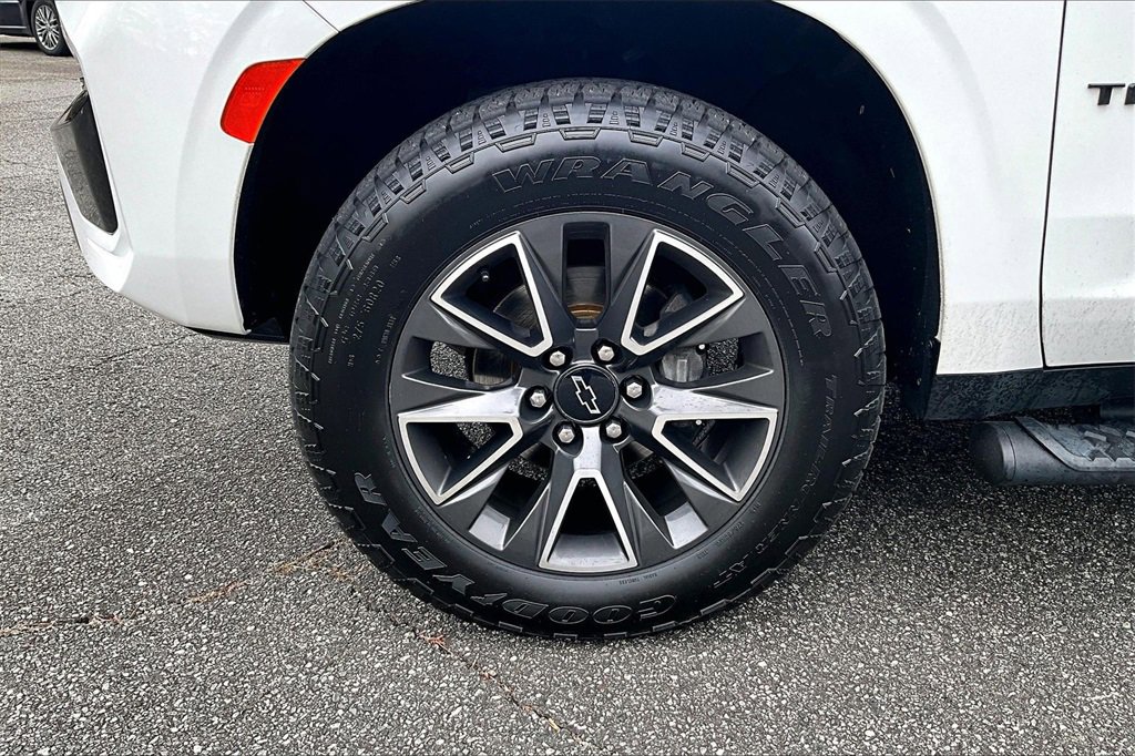 Certified 2021 Chevrolet Tahoe Z71 w/ Luxury Package image 27